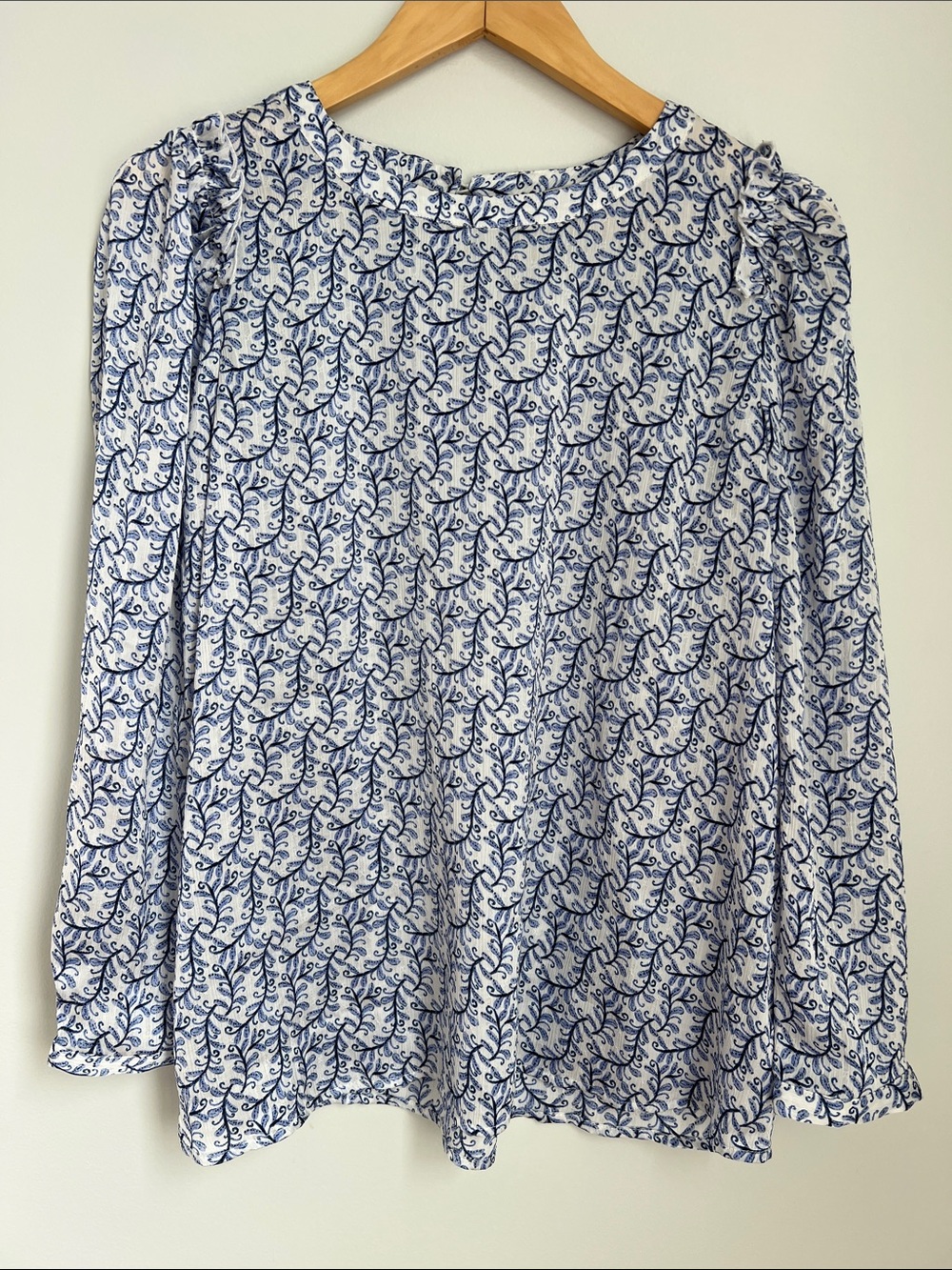 LOFT | White Blouse with Blue Vine Print #767781 NWT Size M